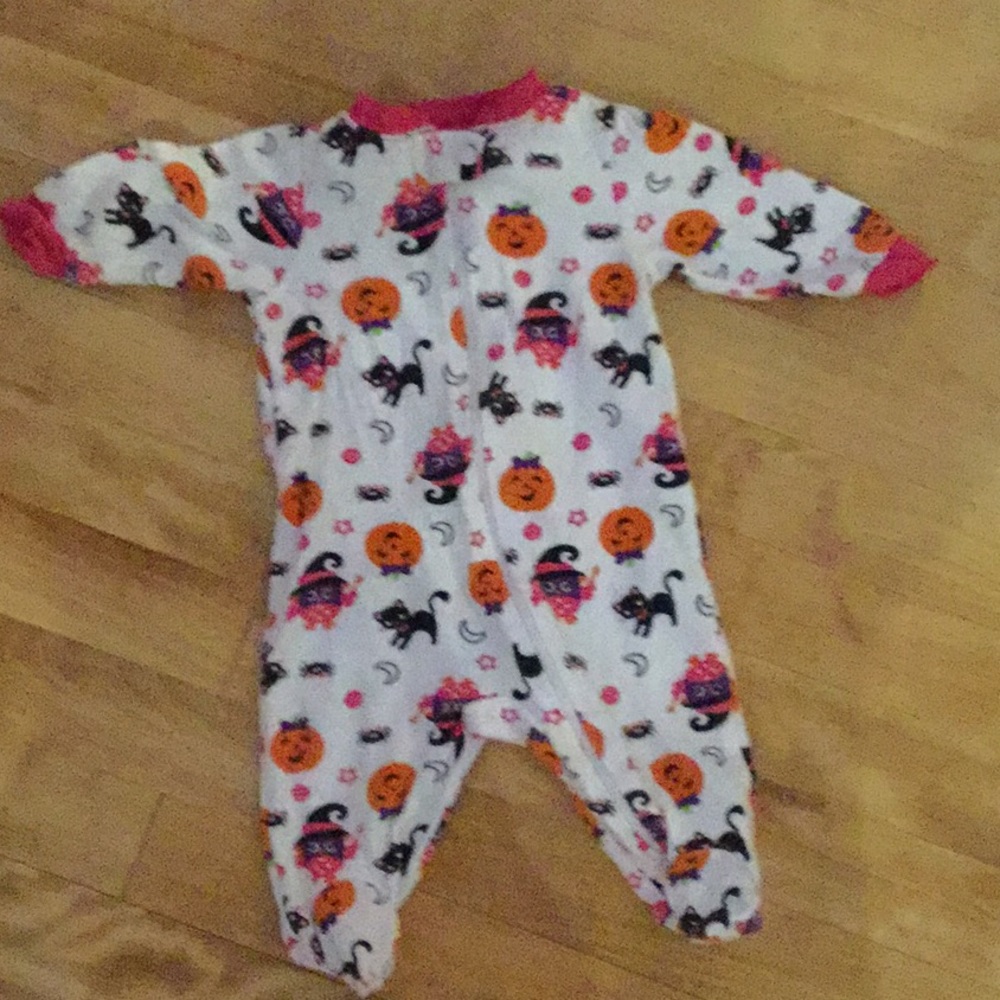 Size 0-3M fall pajamas